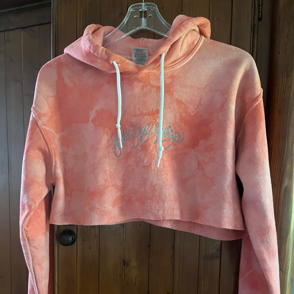 Hoodie crop style. Size S.